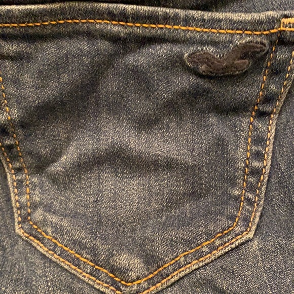 Hollister co. Distressed Low Rise Jean Legging (Size 0R) - Picture 9 of 9